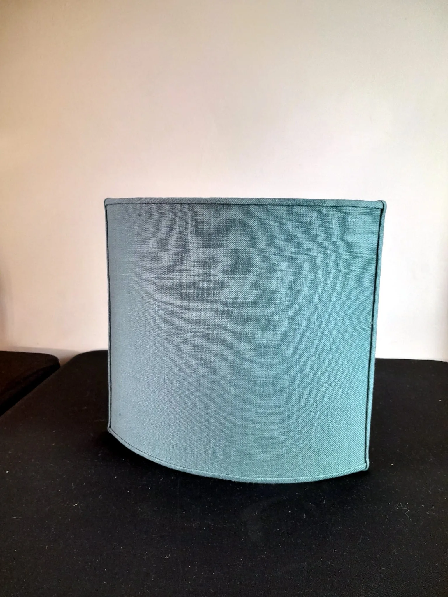Abat-jour ovale en lin bleu artic L37 1 abat-jour ovale en lin bleu arctic